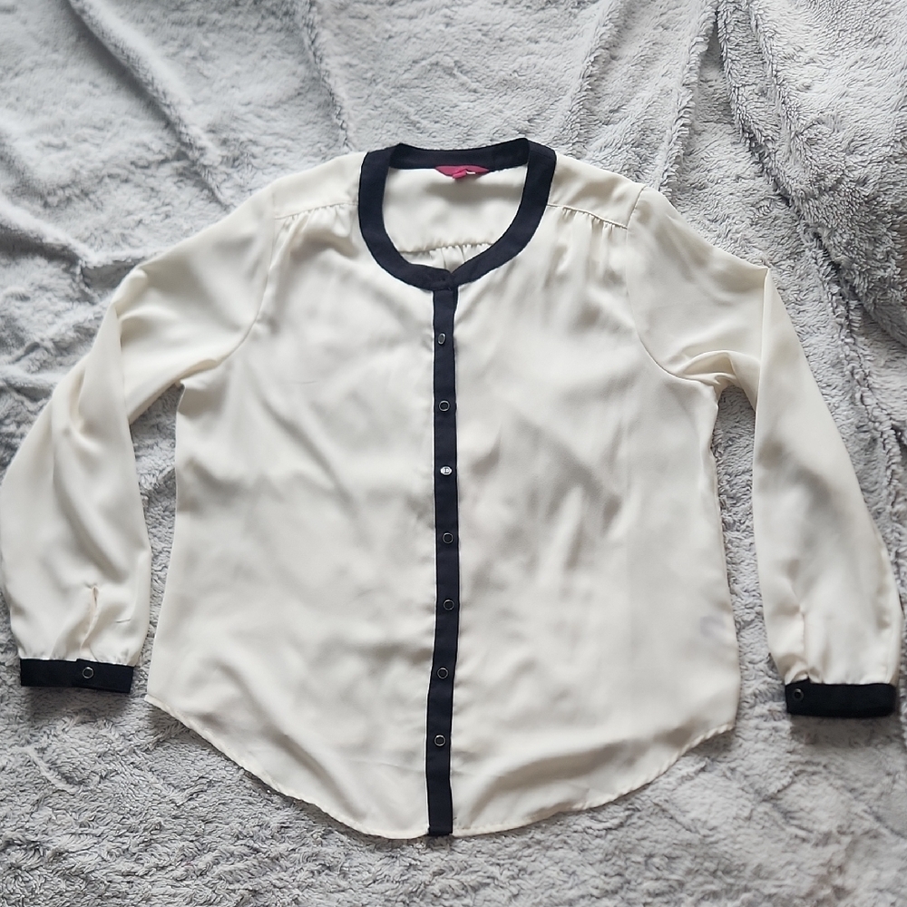 212 Collection Cream Blouse with Black Trim
